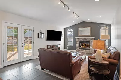 11755 S Canberra Dr, Sandy, UT 84094 - Photo 5