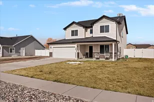 2988 W 3375 N, Farr West, UT 84404 - Photo 3