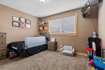 7286 W Gettysburg Dr, Magna, UT 84044 - Photo 15