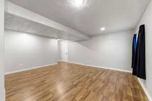 3843 E Cunninghill Dr S, Eagle Mountain, UT 84005 - Photo 31