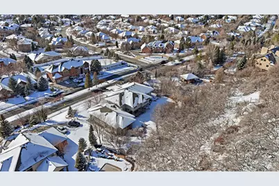 5304 S Skyline Pkwy, Ogden, UT 84403 - Photo 9