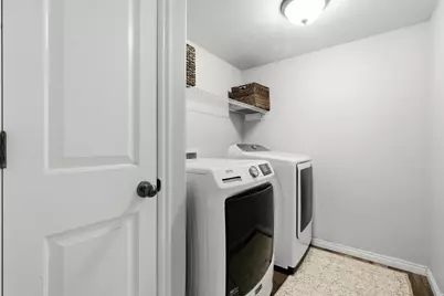 5272 W Sun Bloom Cir, Herriman, UT 84096 - Photo 17