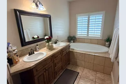 1829 S 3525 W, Syracuse, UT 84075 - Photo 31