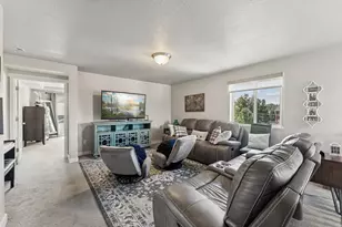 979 Cold Creek Way, Layton, UT 84041 - Photo 9