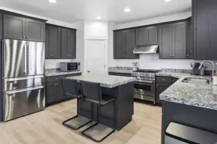 3668 W Rushton View Dr S, South Jordan, UT 84095 - Photo 3