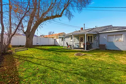 106 N 1st St, Tooele, UT 84074 - Photo 19