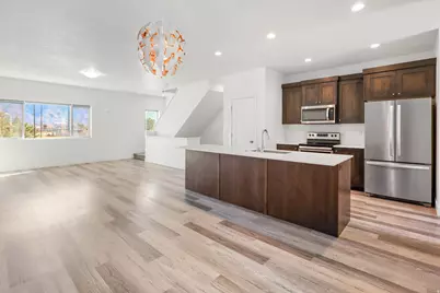 2214 N 450 W, Layton, UT 84041 - Photo 9