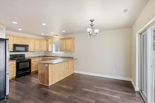 1913 S 1325 W, Logan, UT 84321 - Photo 9