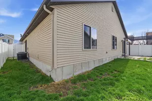 1913 S 1325 W, Logan, UT 84321 - Photo 25