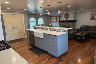 362 E 9150 S, Sandy, UT 84070 - Photo 3