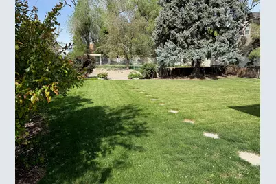 362 E 9150 S, Sandy, UT 84070 - Photo 13