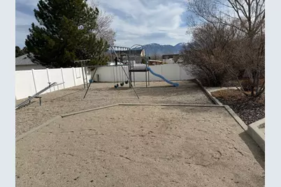 7125 S Case Mountain Cv W, West Jordan, UT 84081 - Photo 17