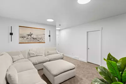 9217 S Holiday Bowl Ct E, Sandy, UT 84094 - Photo 21