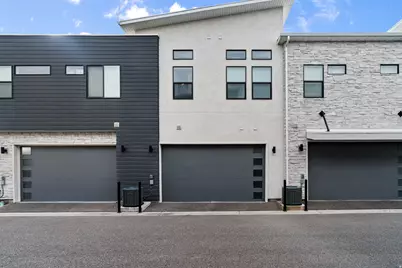 9217 S Holiday Bowl Ct E, Sandy, UT 84094 - Photo 27