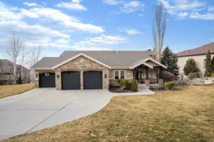 10346 S Grayrock Ct, Sandy, UT 84092 - Photo 3