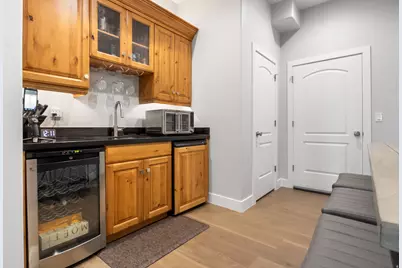 10346 S Grayrock Ct, Sandy, UT 84092 - Photo 33