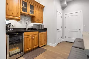 10346 S Grayrock Ct, Sandy, UT 84092 - Photo 33