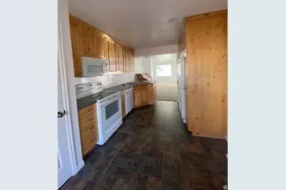 718 N 200 E, Price, UT 84501 - Photo 9