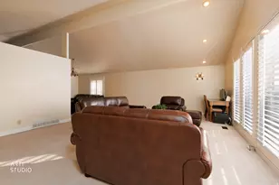 11129 S 2125 E, Sandy, UT 84092 - Photo 7