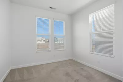 5028 W Daybreak Pkwy, South Jordan, UT 84009 - Photo 15