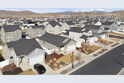 1259 E Kelsey Dr, Eagle Mountain, UT 84005 - Photo 33