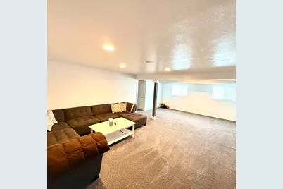 10240 S Locksley Rd E, Sandy, UT 84092 - Photo 13