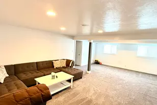 10240 S Locksley Rd E, Sandy, UT 84092 - Photo 13