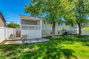 10240 S Locksley Rd E, Sandy, UT 84092 - Photo 25