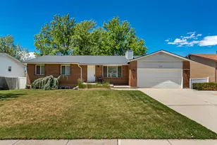 10240 S Locksley Rd E, Sandy, UT 84092 - Photo 31