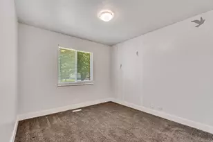 10240 S Locksley Rd E, Sandy, UT 84092 - Photo 11