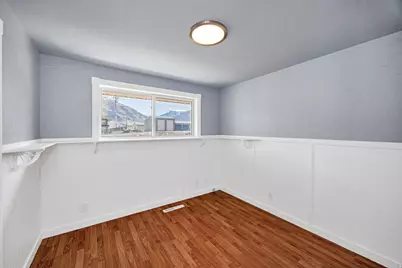 215 N 800 E, Hyrum, UT 84319 - Photo 9