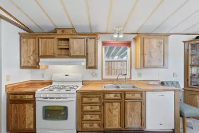 1551 W Indian Summer Dr, Salt Lake City, UT 84116 - Photo 13