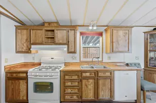 1551 W Indian Summer Dr, Salt Lake City, UT 84116 - Photo 13