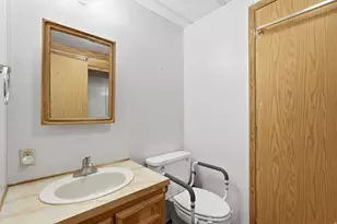 1551 W Indian Summer Dr, Salt Lake City, UT 84116 - Photo 17