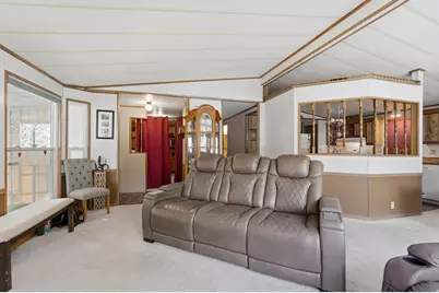 1551 W Indian Summer Dr, Salt Lake City, UT 84116 - Photo 9