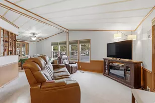 1551 W Indian Summer Dr, Salt Lake City, UT 84116 - Photo 3