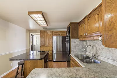 6290 S 440 E, Murray, UT 84107 - Photo 7