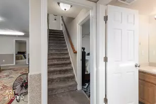 571 E 2250 N, North Ogden, UT 84414 - Photo 29