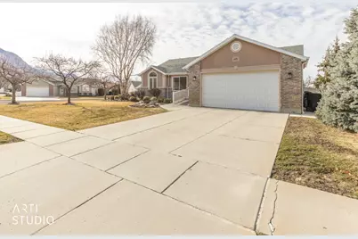 571 E 2250 N, North Ogden, UT 84414 - Photo 5