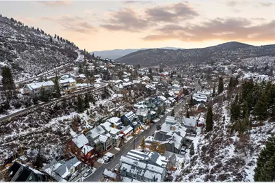 136 Daly Ave, Park City, UT 84060 - Photo 3