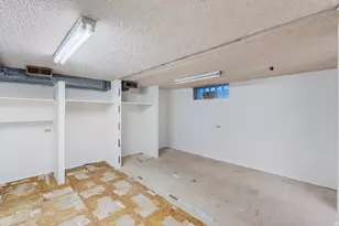415 E Maple St, Mapleton, UT 84664 - Photo 27