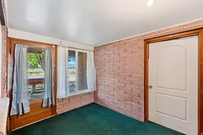 415 E Maple St, Mapleton, UT 84664 - Photo 13