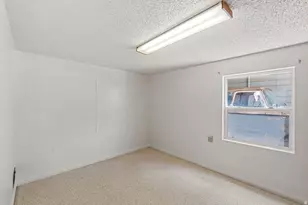 415 E Maple St, Mapleton, UT 84664 - Photo 23