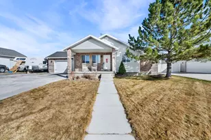 4610 N Kestrel Way, Eagle Mountain, UT 84005 - Photo 3