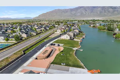 33 E Delgada Ln, Stansbury Park, UT 84074 - Photo 35