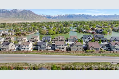 33 E Delgada Ln, Stansbury Park, UT 84074 - Photo 31