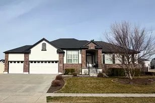 1830 W Heywood Dr, Kaysville, UT 84037 - Photo 1