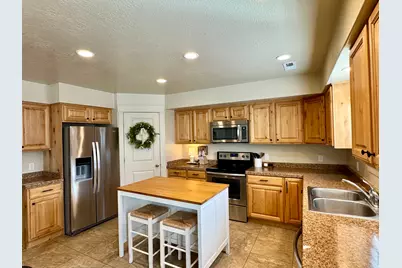 2044 E 800 S, Spanish Fork, UT 84660 - Photo 7