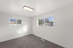 1091 E Mecham Ln, Midvale, UT 84047 - Photo 13