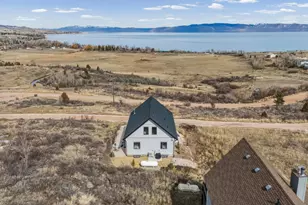 776 W Snowberry Ct, Garden City, UT 84028 - Photo 49